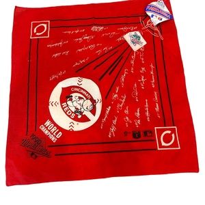 Cincinnati Reds VTG MLB RARE champions 1990 World Series bandanna NWT Baseball